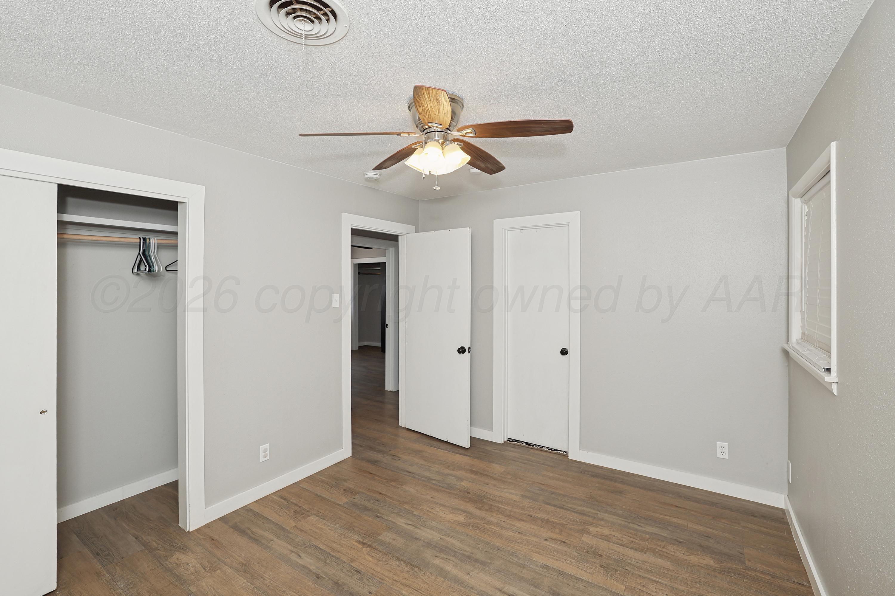 4304 South Bonham Street Amarillo, TX 79110 - Photo 14 of 22 14-Primary Bedroom