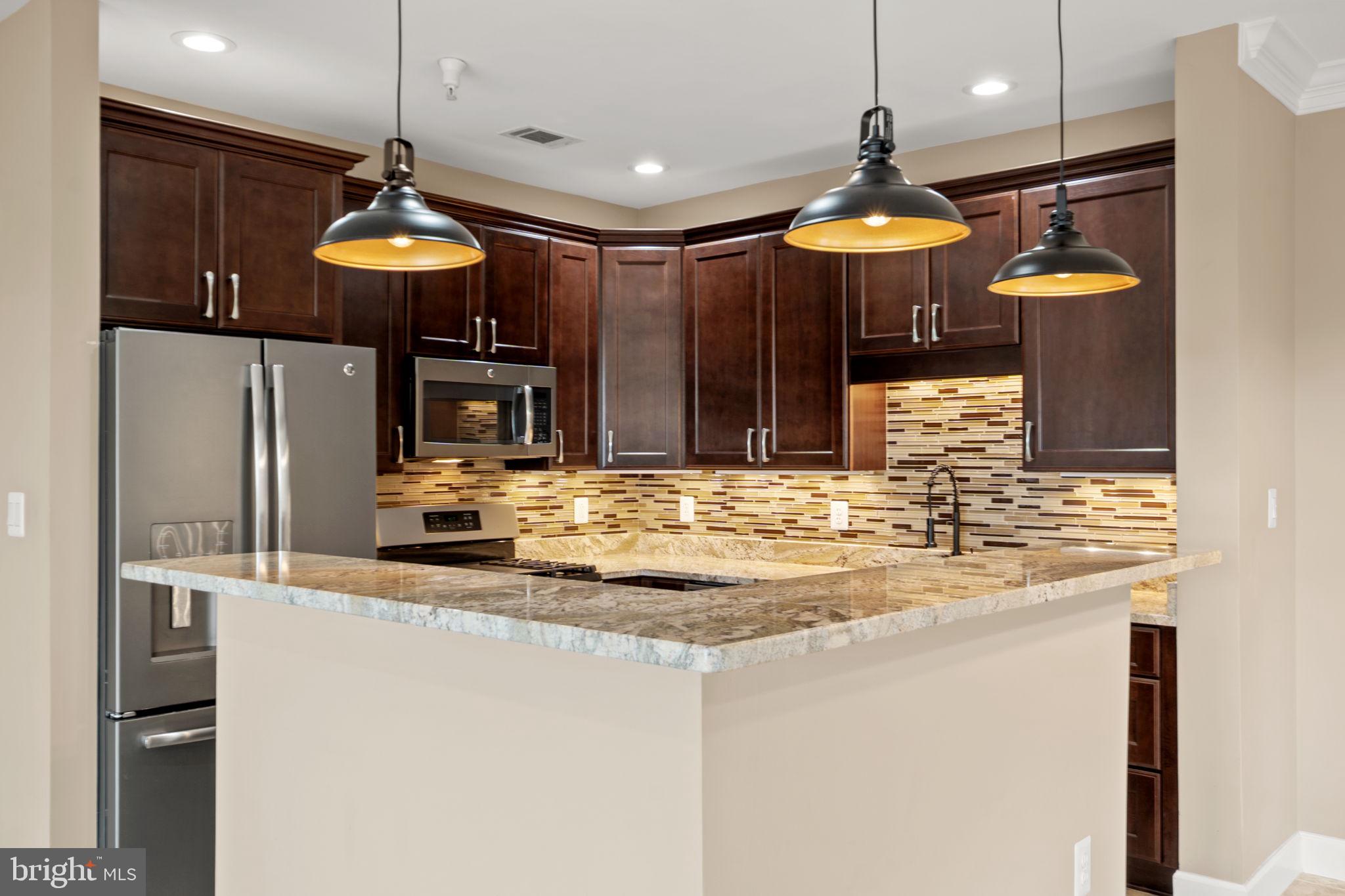 1621 Ladue Court, Unit 105 Woodbridge, VA 22191 - Photo 16 of 60 Kitchen