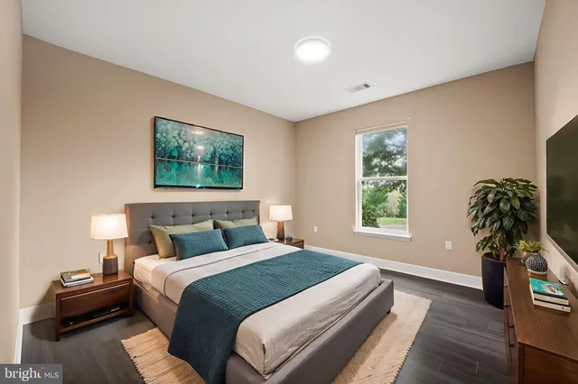 $449,000 | 1621 Ladue Court, Unit 105, Woodbridge, VA 22191