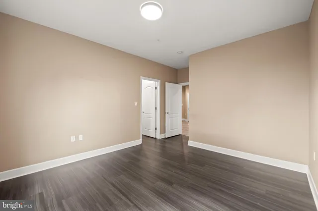 $449,000 | 1621 Ladue Court, Unit 105, Woodbridge, VA 22191