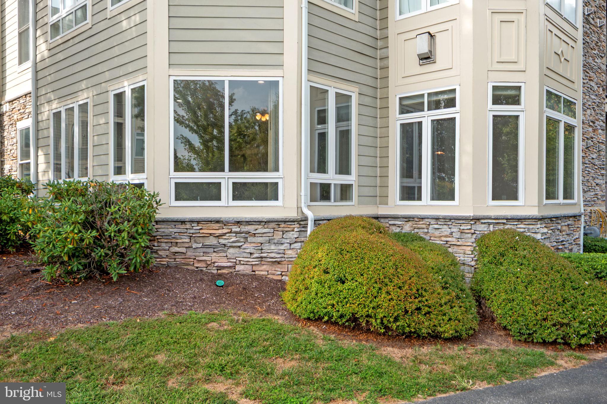 1621 Ladue Court, Unit 105 Woodbridge, VA 22191 - Photo 39 of 60 front view of a house