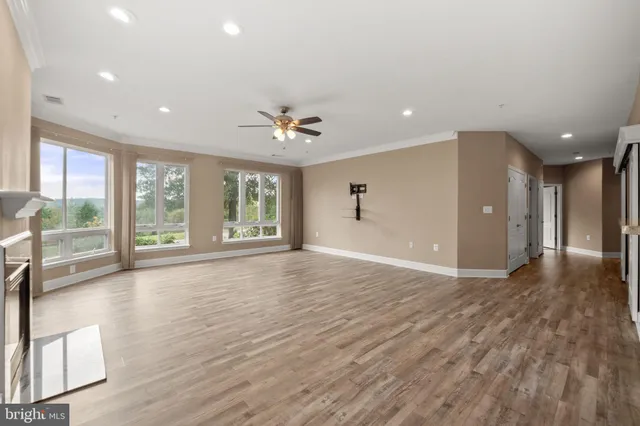 $449,000 | 1621 Ladue Court, Unit 105, Woodbridge, VA 22191