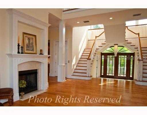 5311 Hidden Harbor Road Sarasota, FL 34242 - Photo 3 of 10 Living Room
