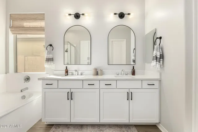 $735,000 | 23122 East Mayberry Road, Queen Creek, AZ 85142