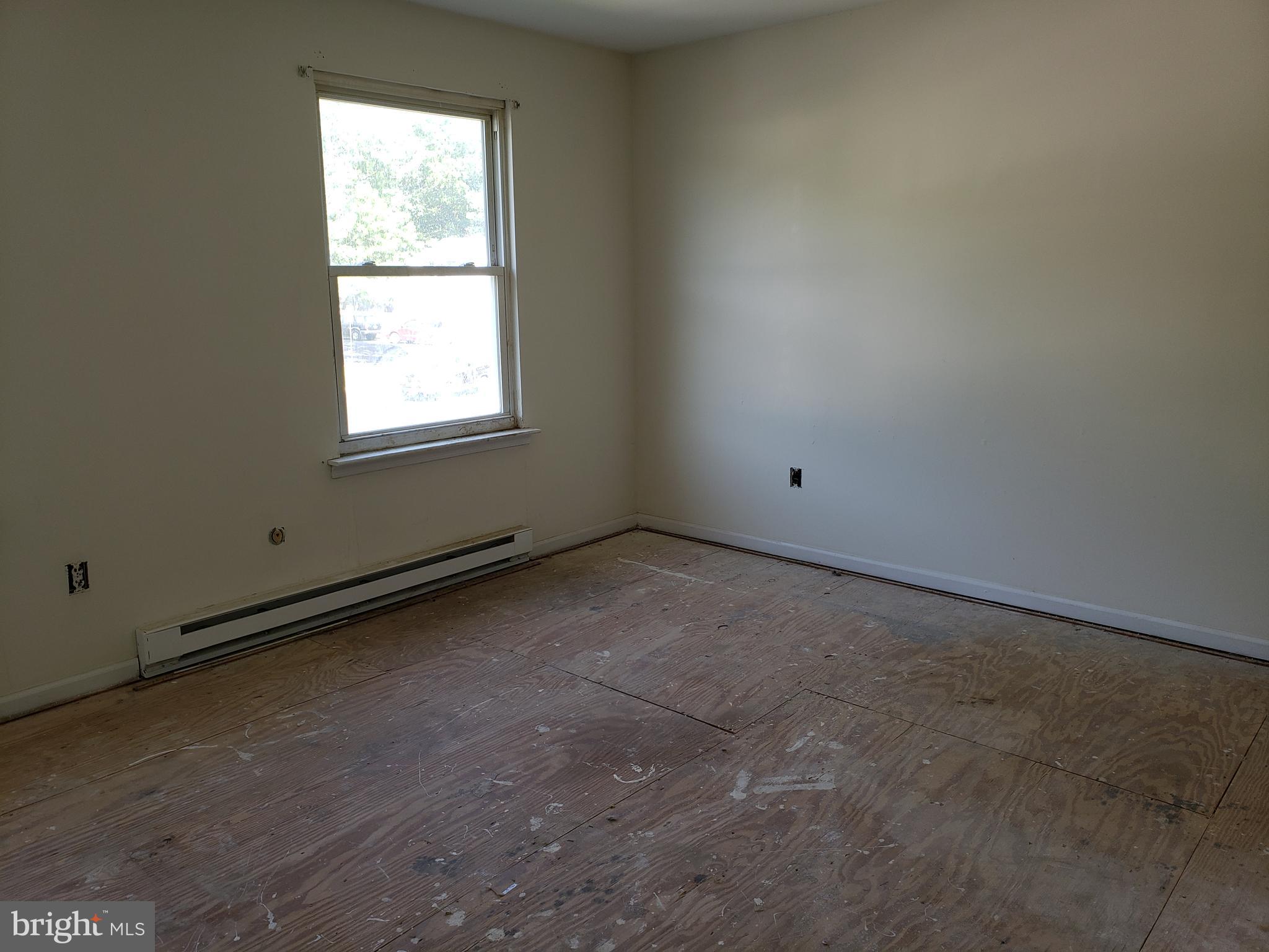 182 Hampshire Road Sicklerville, NJ 08081 - Photo 8 of 9 Gallery Image 8