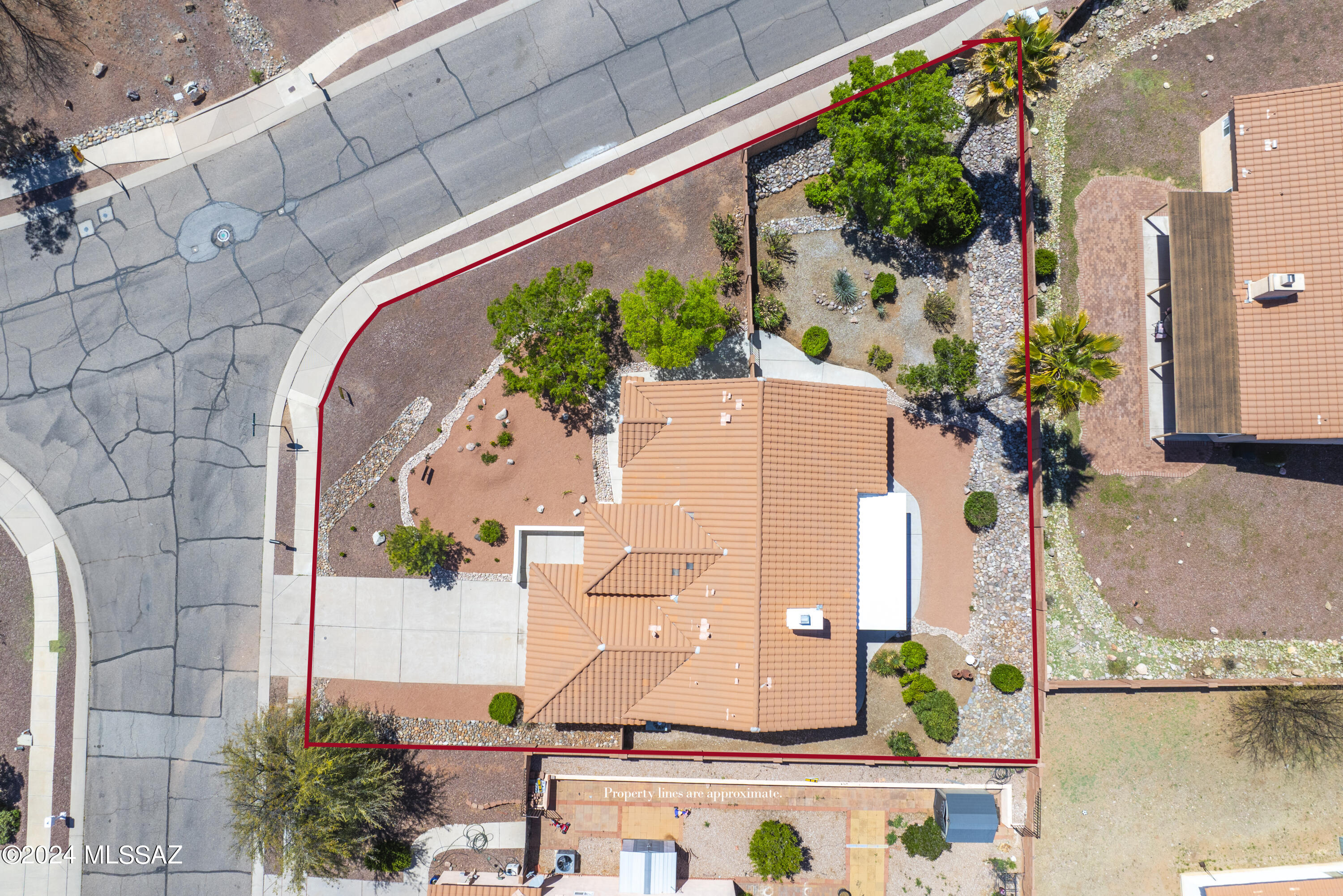 320 Assisi Court Rio Rico, AZ 85648 - Photo 2 of 35