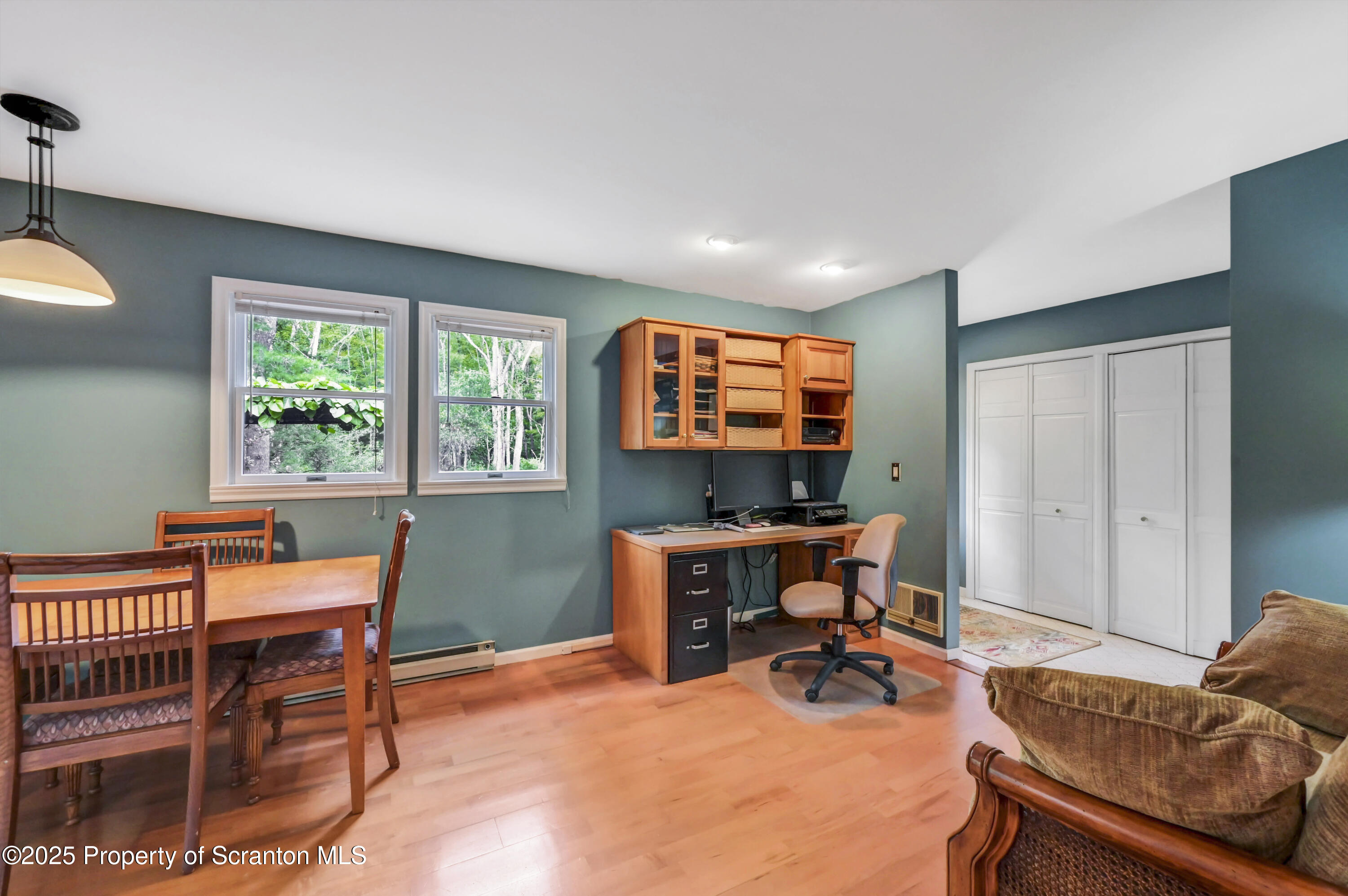 353 Benton Road Dalton, PA 18414 - Photo 17 of 78 Family Room