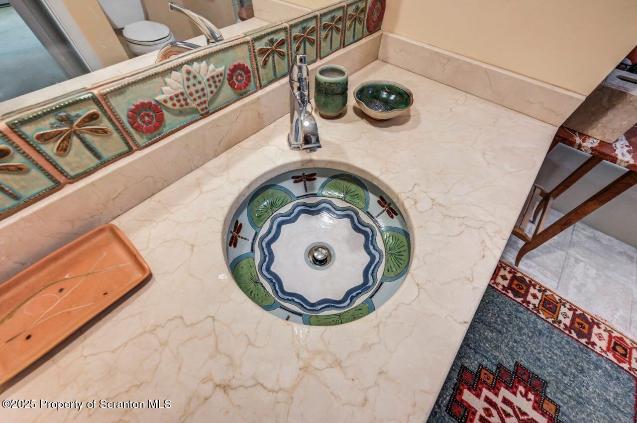 353 Benton Road Dalton, PA 18414 - Photo 34 of 78 Full Bathroom