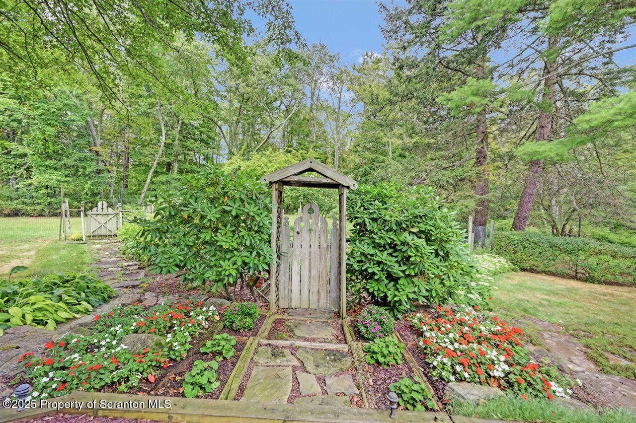 353 Benton Road Dalton, PA 18414 - Photo 59 of 78 Garden