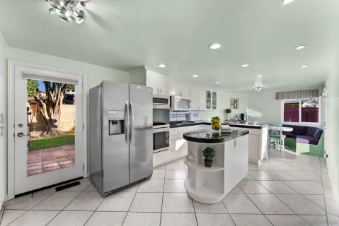 $1,049,999 | 803 Omar Drive, Escondido, CA 92025