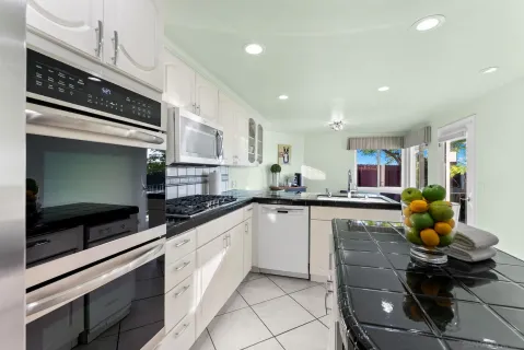 $1,049,999 | 803 Omar Drive, Escondido, CA 92025