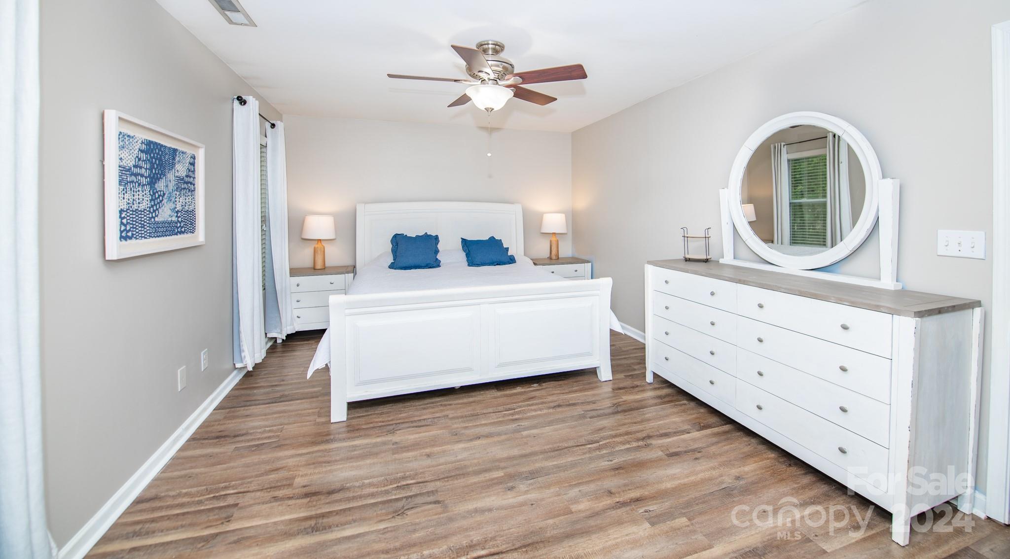 8521 Lustre Road Charlotte, NC 28215 - Photo 21 of 34 Gallery Image 21
