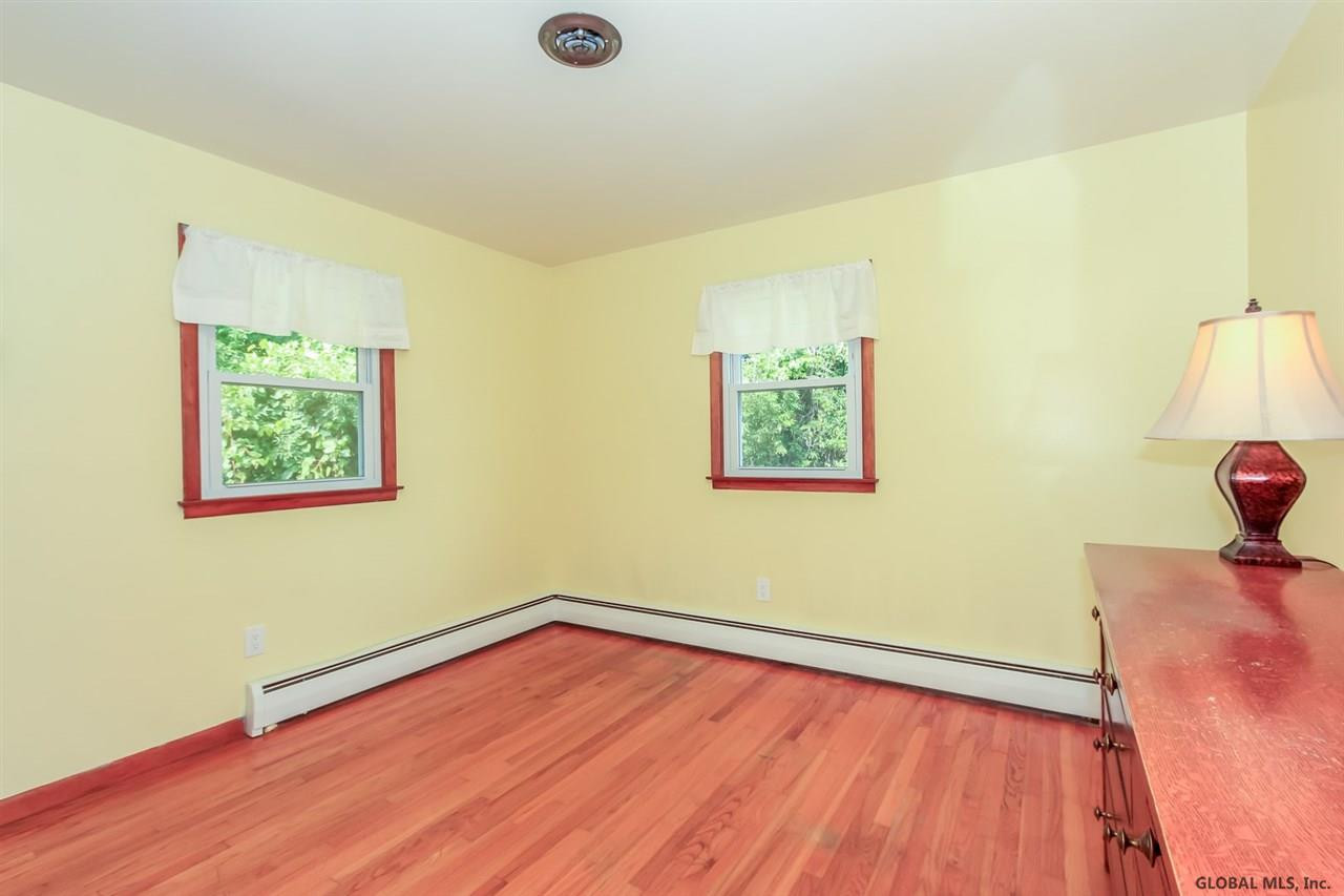 1765 Norfolk Avenue Schenectady, NY 12303 - Photo 11 of 25 Photo 11