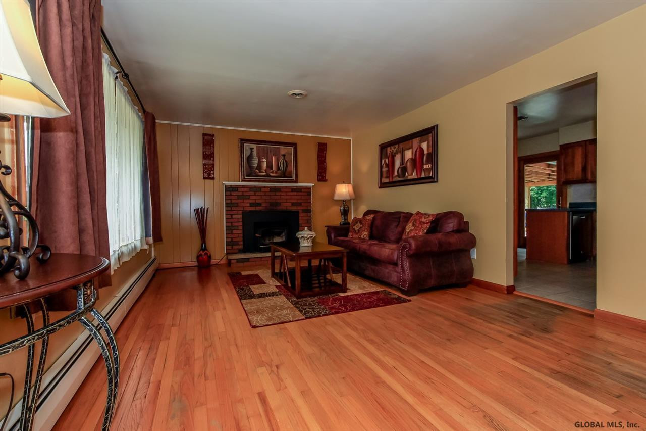 1765 Norfolk Avenue Schenectady, NY 12303 - Photo 5 of 25 Photo 5