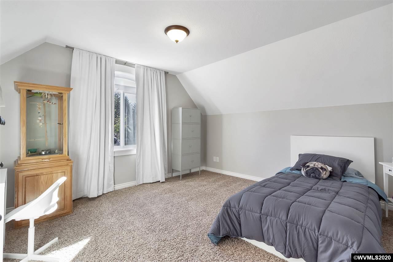 3565 Rhododendron Lane Southeast Salem, OR 97317 - Photo 23 of 31