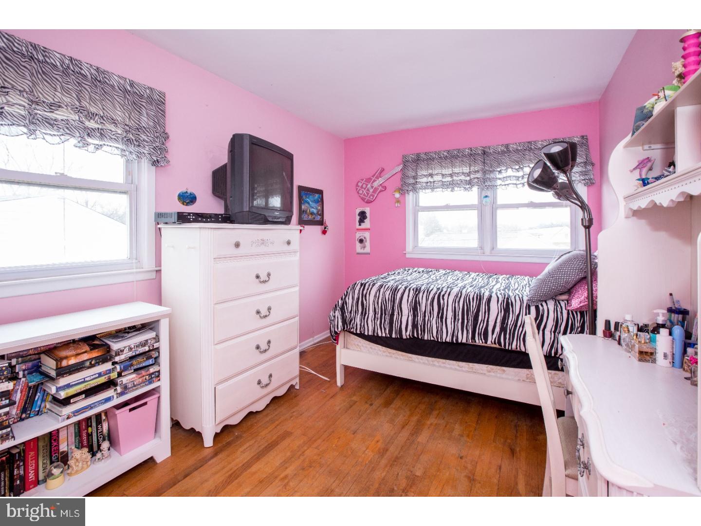 33 Weyburne Road Hamilton, NJ 08690 - Photo 11 of 18 Bedroom 2