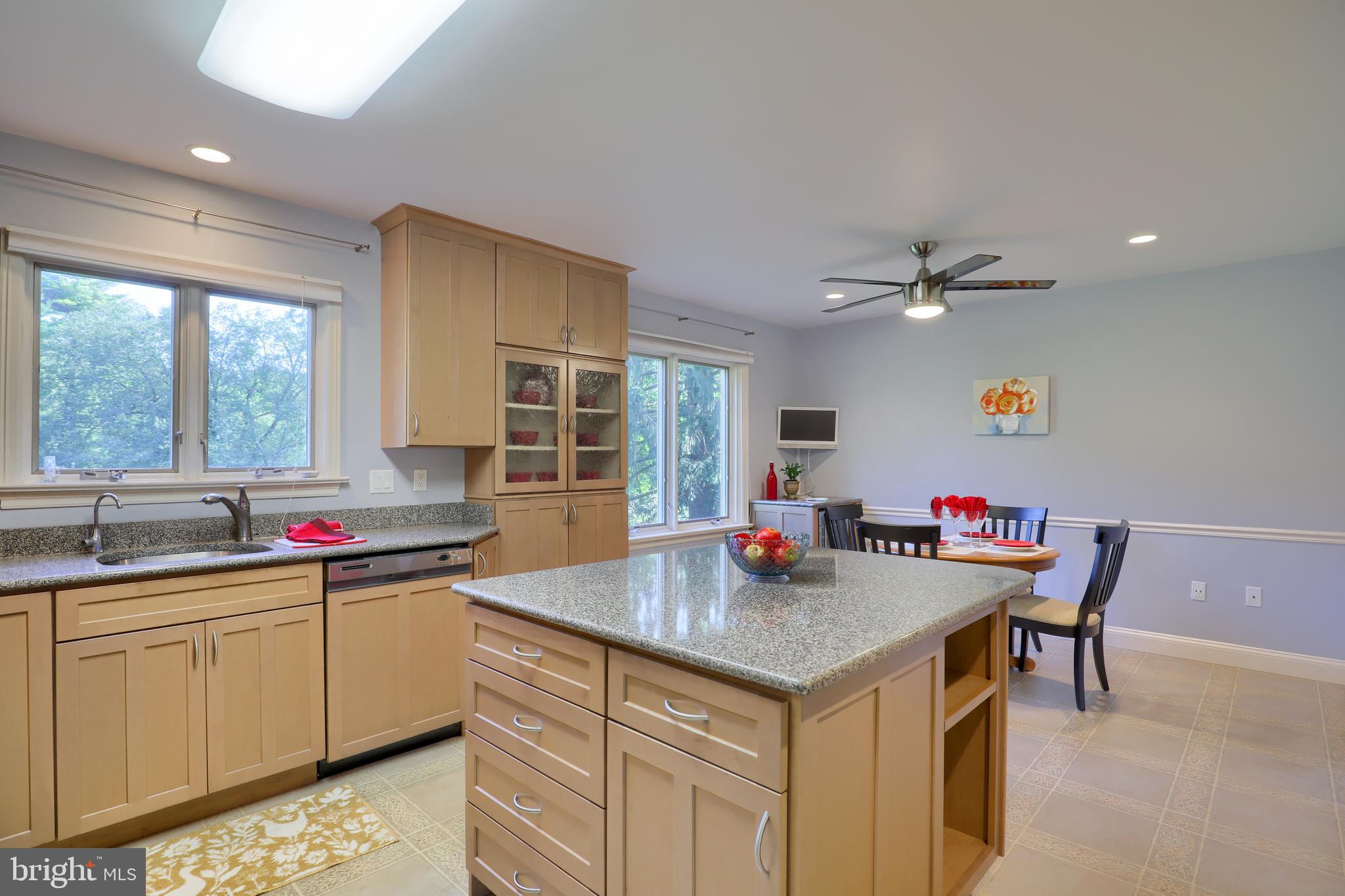 647 Millcross Road Lancaster, PA 17601 - Photo 12 of 42