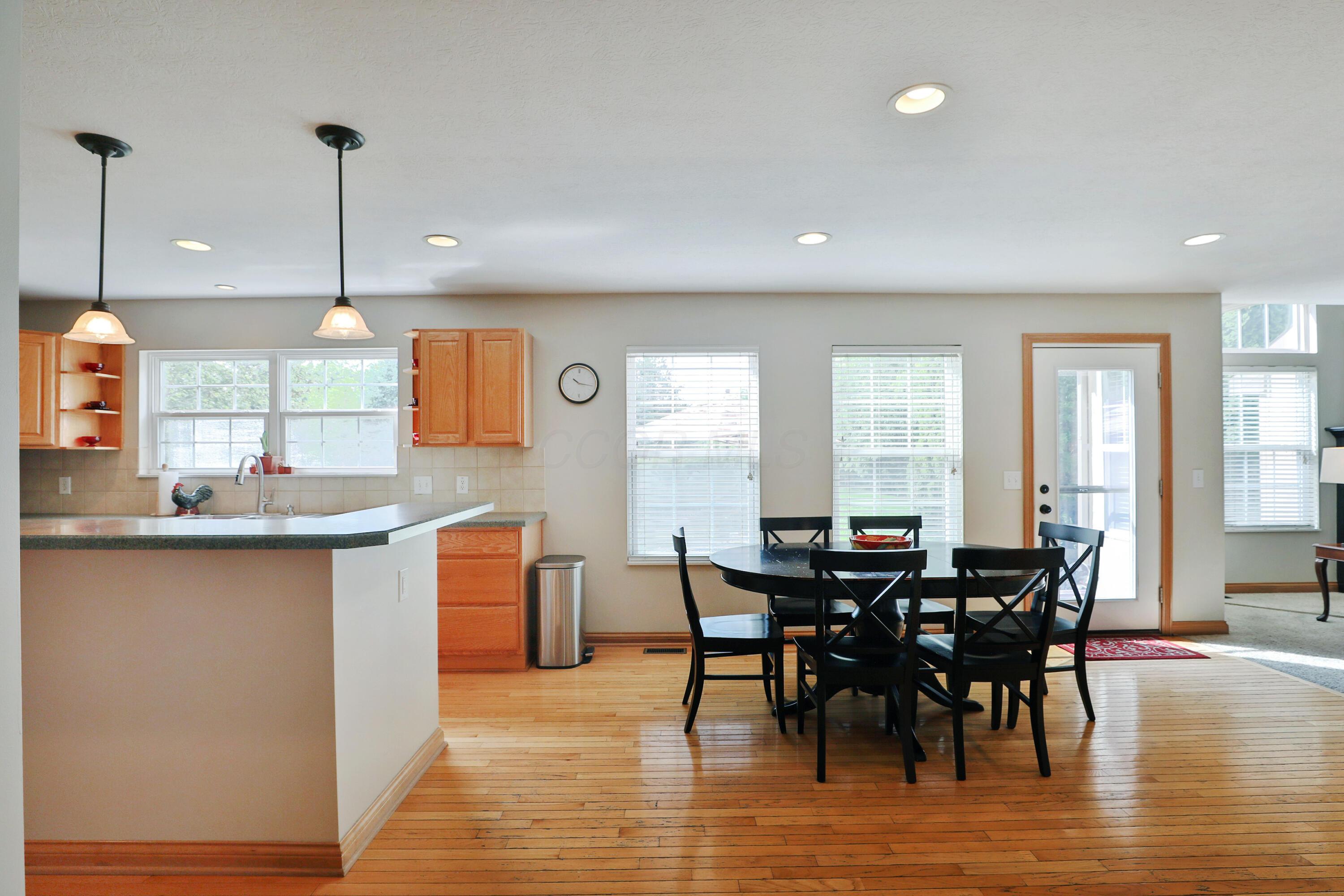 573 River Trace Road Westerville, OH 43081 - Photo 10 of 59