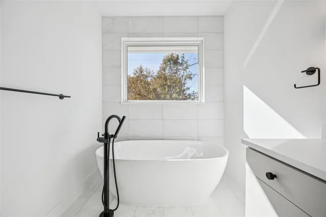 $1,175,000 | 5600 Ellsworth Avenue, Dallas, TX 75206