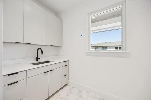 $1,175,000 | 5600 Ellsworth Avenue, Dallas, TX 75206