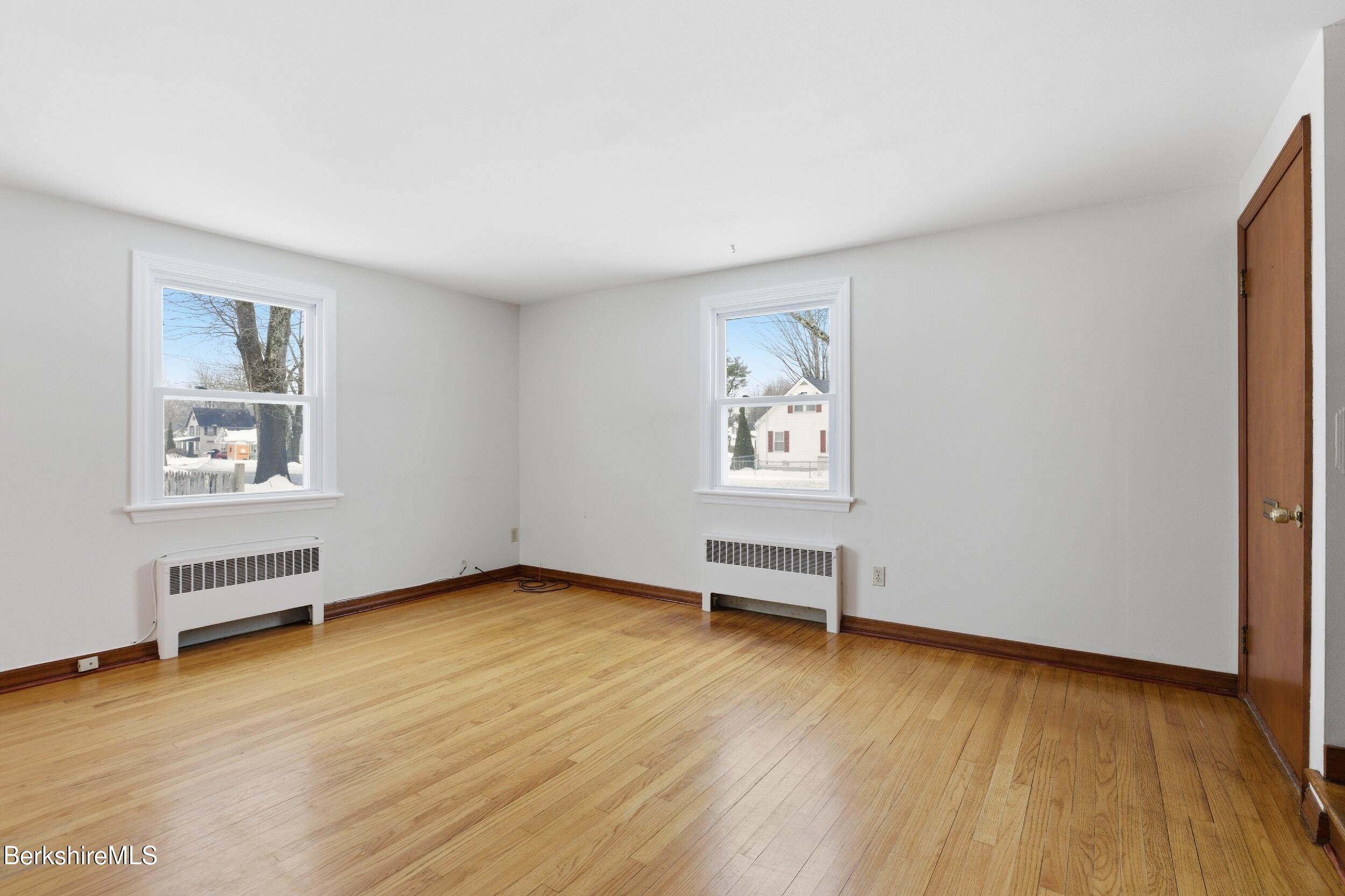 196 Park Avenue, Unit R Dalton, MA 01226 - Photo 7 of 14 LIVING ROOM