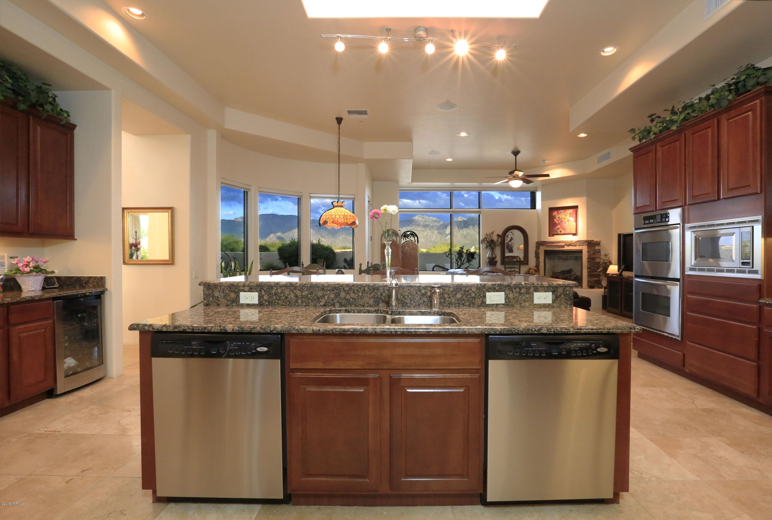 12381 North Reflection Ridge Drive Tucson, AZ 85755 - Photo 12 of 41