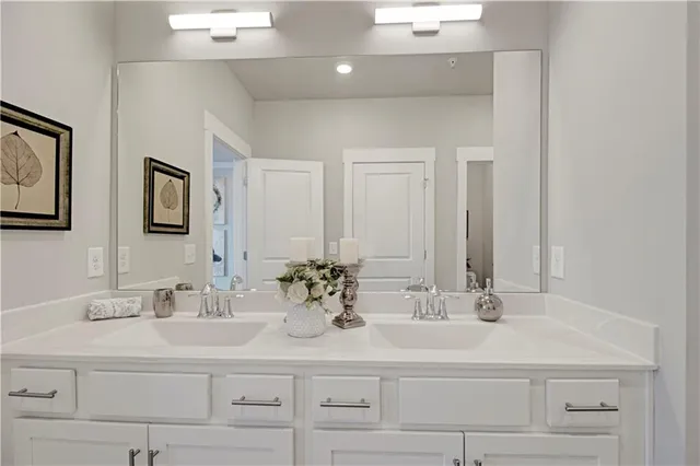 $3,000 | 2030 Main Street Northwest, Unit 205, Atlanta, GA 30318