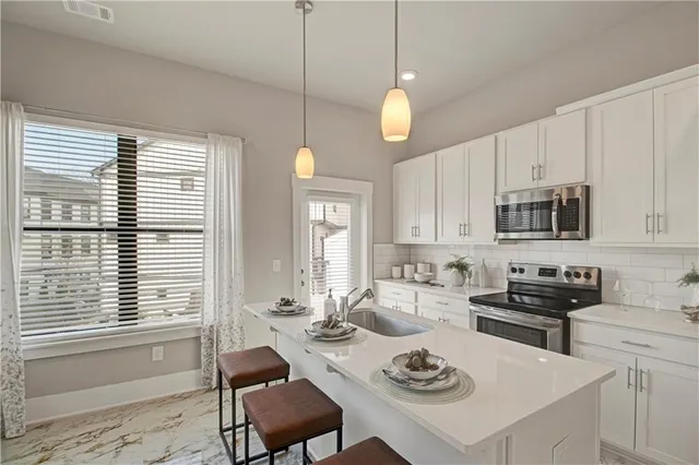 $3,000 | 2030 Main Street Northwest, Unit 205, Atlanta, GA 30318