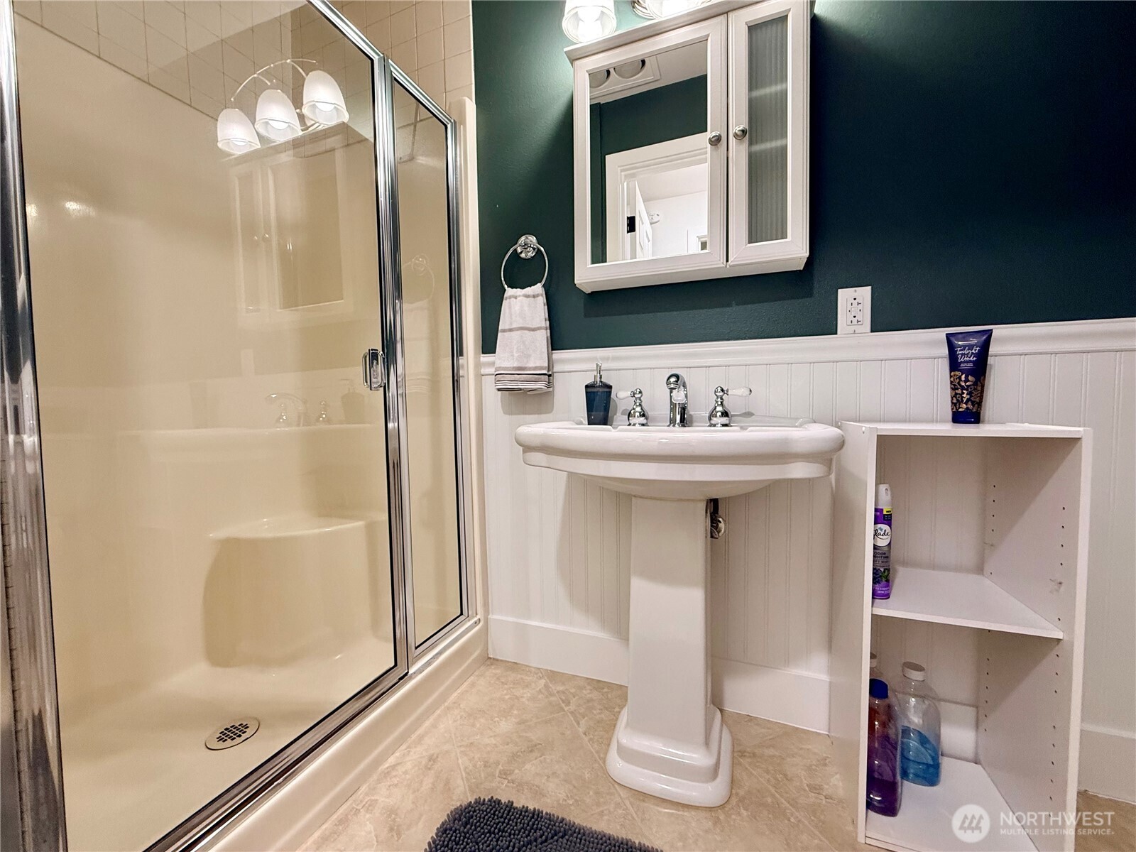 7901 196th Street Southwest, Unit 12 Edmonds, WA 98026 - Photo 23 of 35