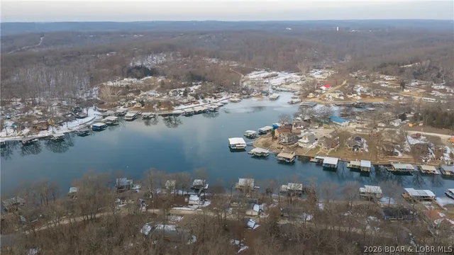 $819,900 | 31541 Lakewood Beach Road, Gravois Mills, MO 65037