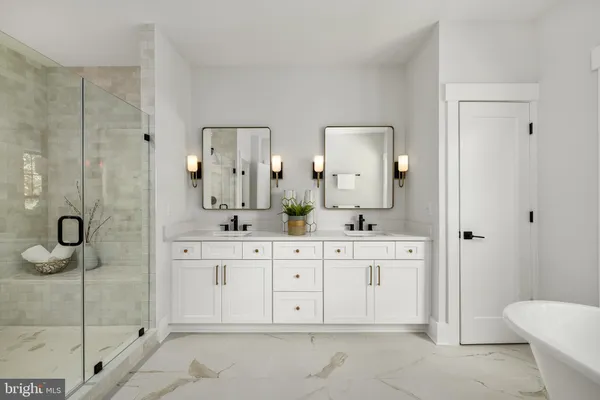 $3,249,000 | 8642 McHenry Street, Vienna, VA 22180