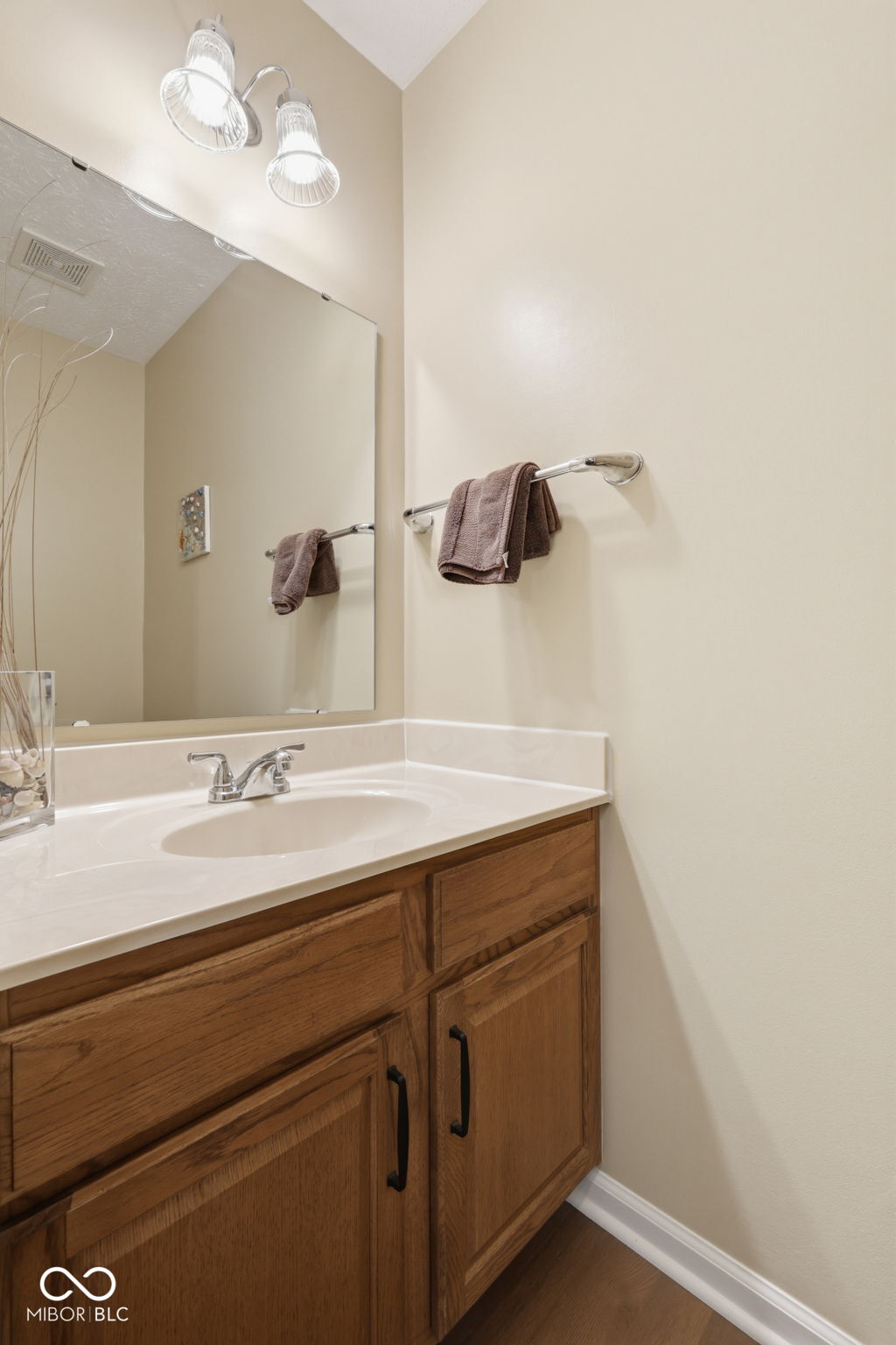 11809 Holbrook Close Fishers, IN 46037 - Photo 9 of 50