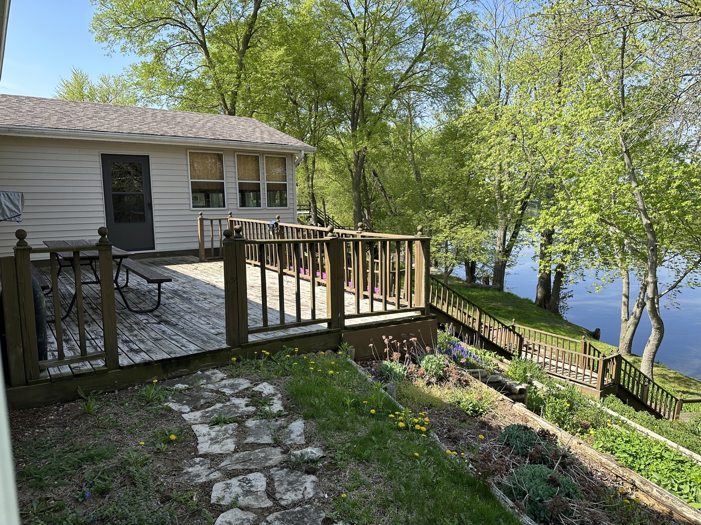 22934 Prophet Road Rock Falls, IL 61071 - Photo 4 of 34