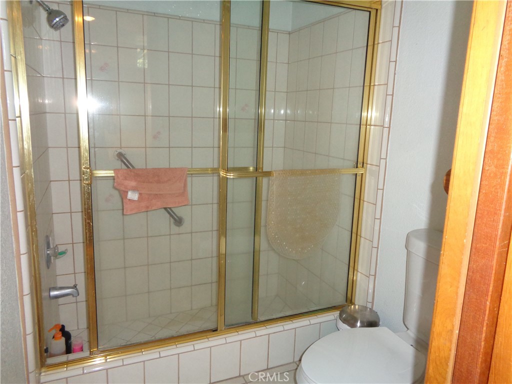 18130 Eucalyptus Street Hesperia, CA 92345 - Photo 16 of 35