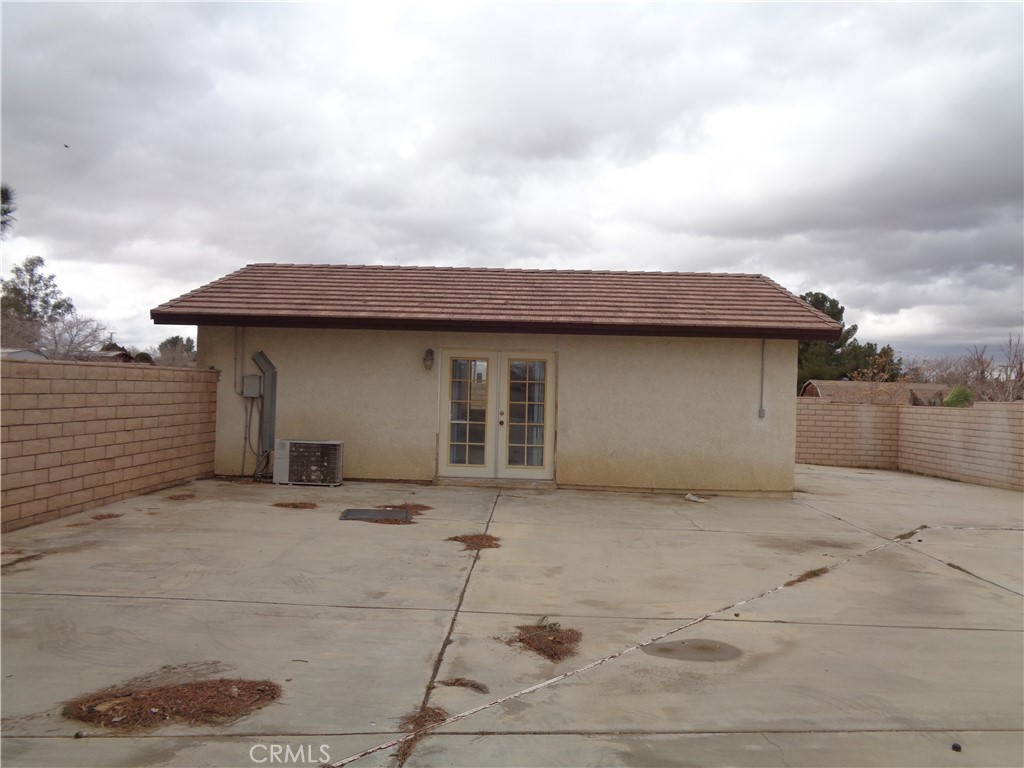 18130 Eucalyptus Street Hesperia, CA 92345 - Photo 31 of 35