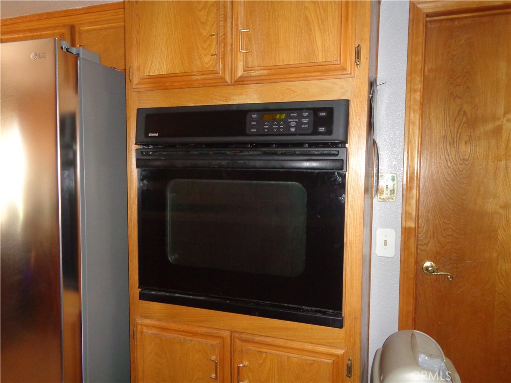 18130 Eucalyptus Street Hesperia, CA 92345 - Photo 7 of 35