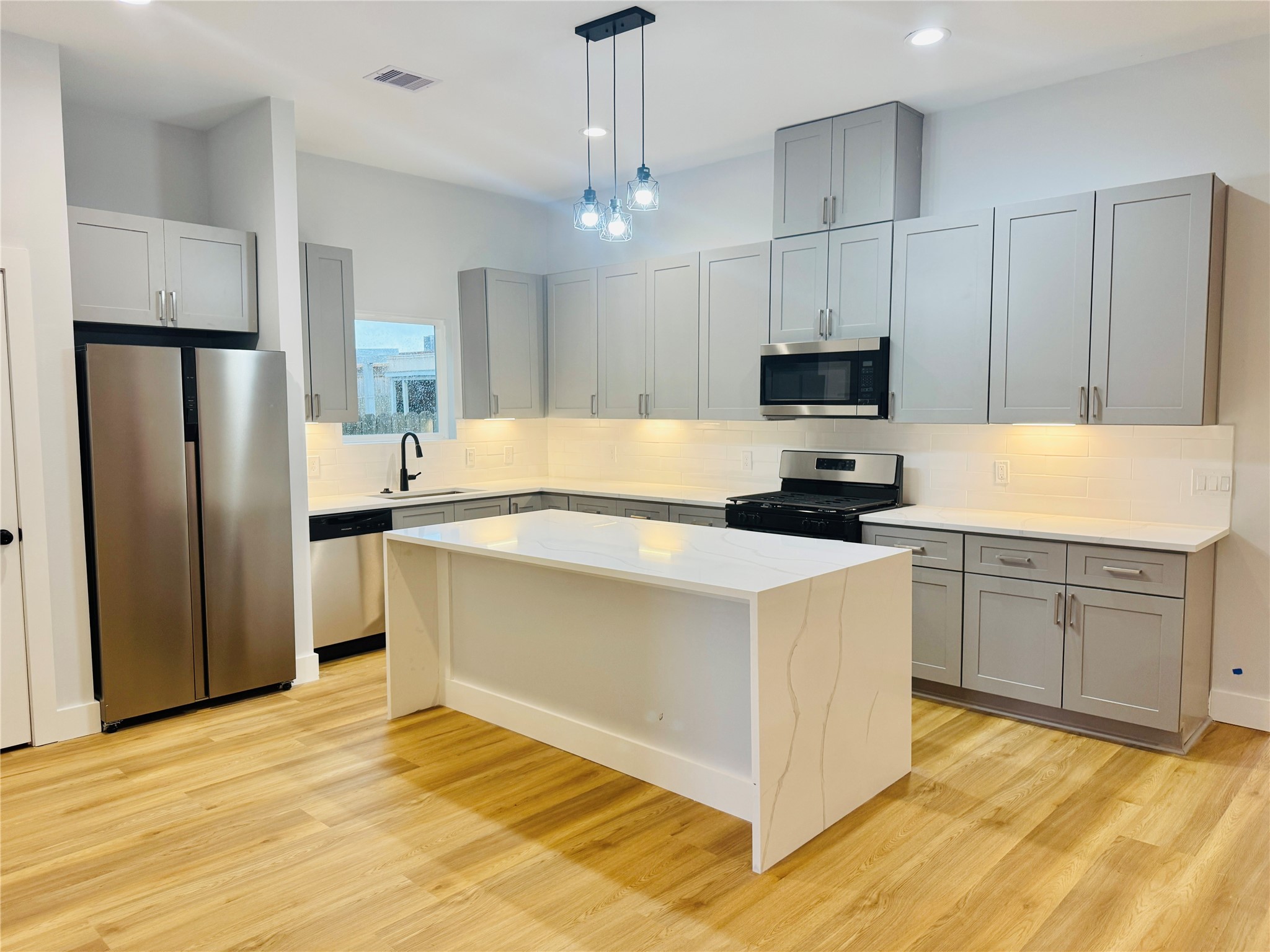 9362 Starfire Lane Houston, TX 77036 - Photo 1 of 22