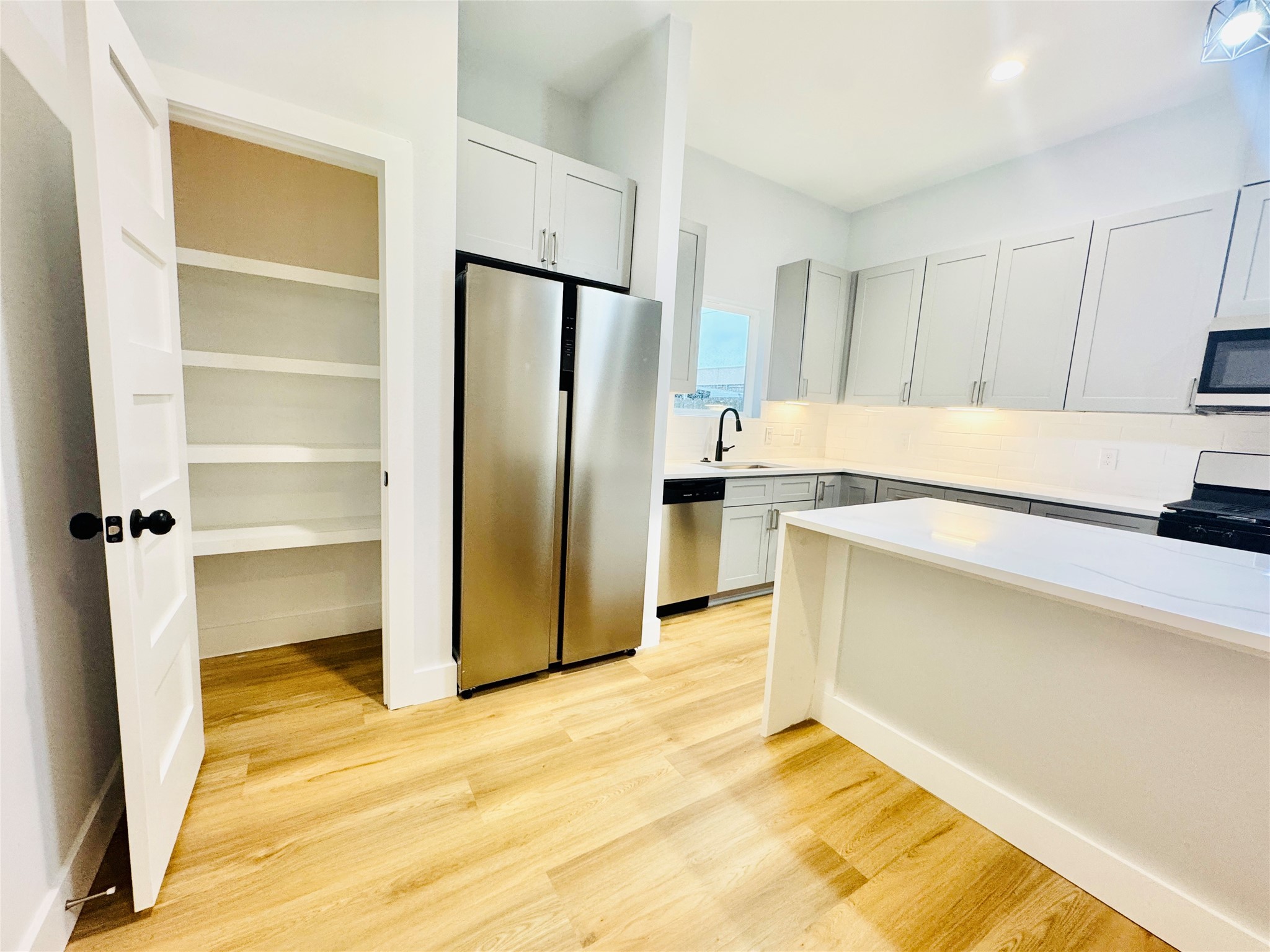 9362 Starfire Lane Houston, TX 77036 - Photo 11 of 22