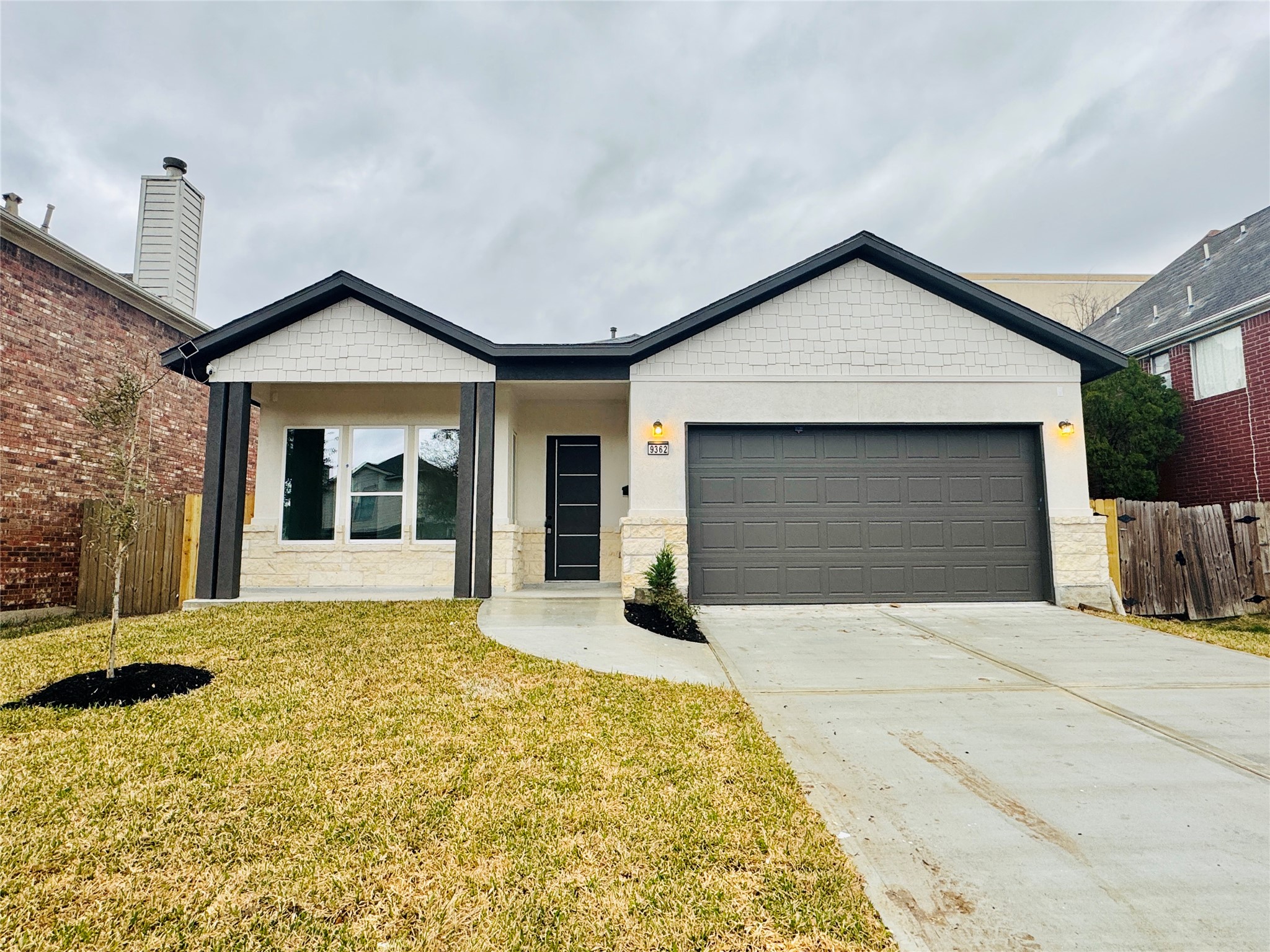 9362 Starfire Lane Houston, TX 77036 - Photo 3 of 22