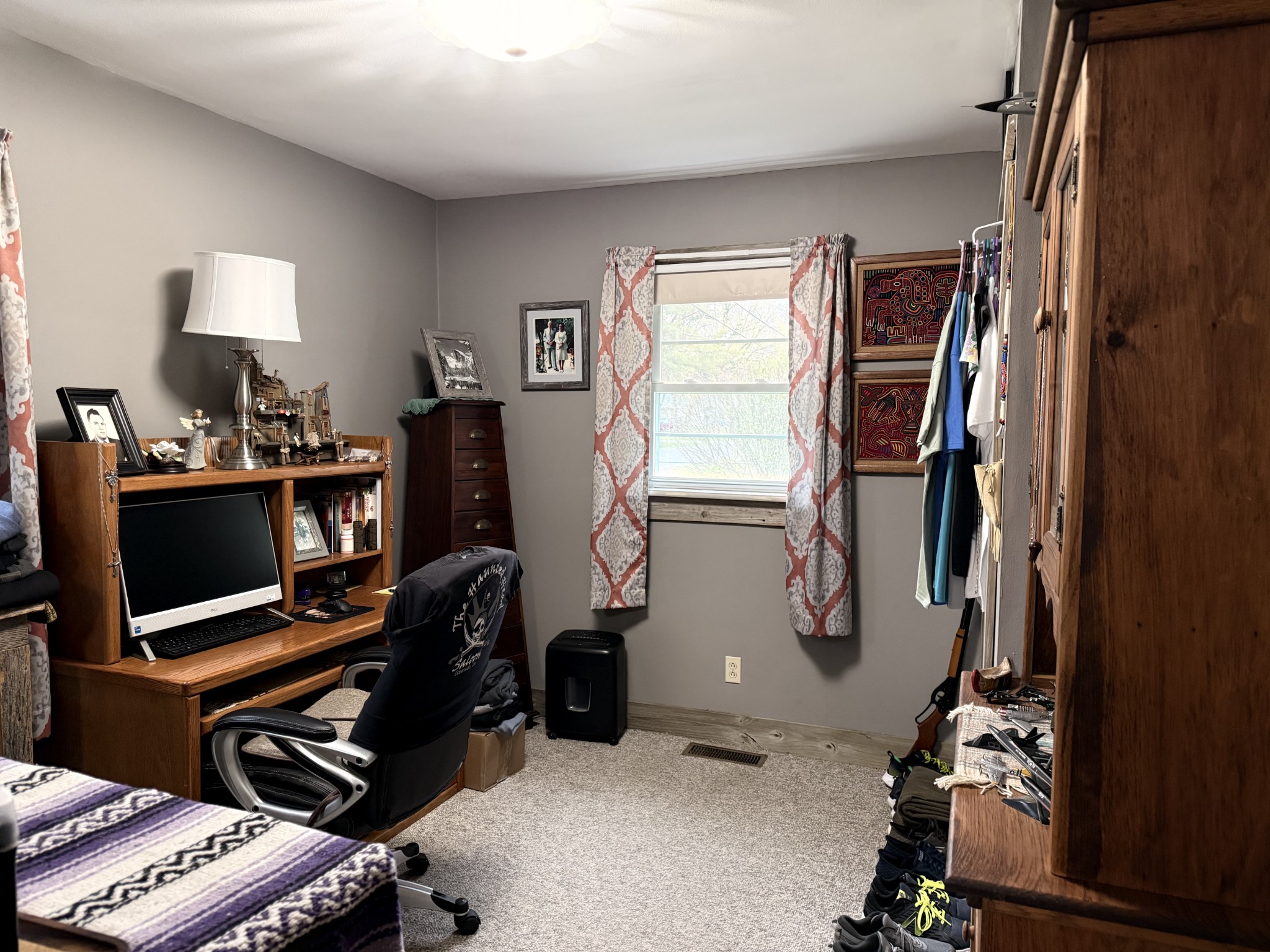 111 Gentry Street Tullahoma, TN 37388 - Photo 37 of 66 a room with furniture and a window