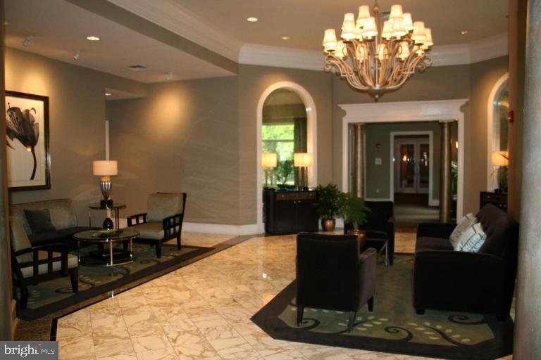 851 North Glebe Road, Unit 1503 Arlington, VA 22203 - Photo 11 of 40