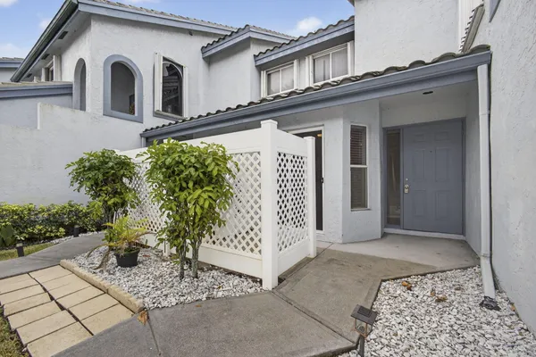 $2,800 | 9746 Nickels Boulevard, Boynton Beach, FL 33436