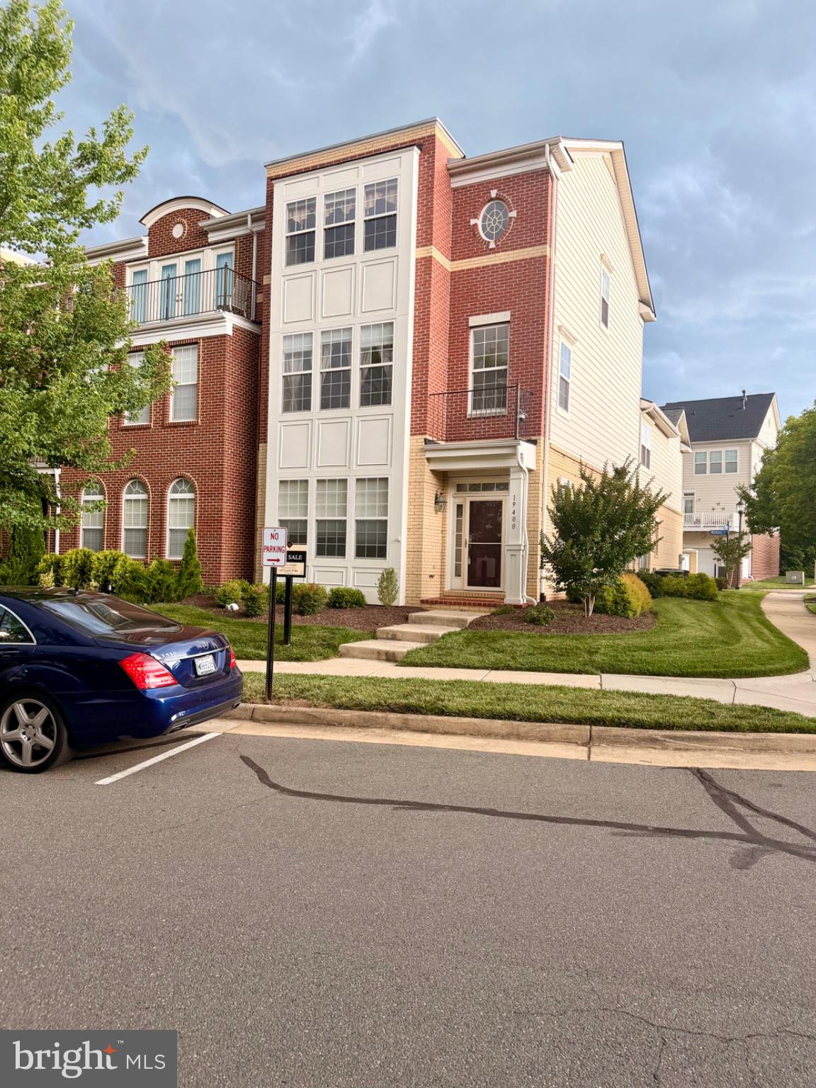19400 Front Street Leesburg, VA 20176 - Photo 19 of 20 Charming brick-front townhouse awaits!