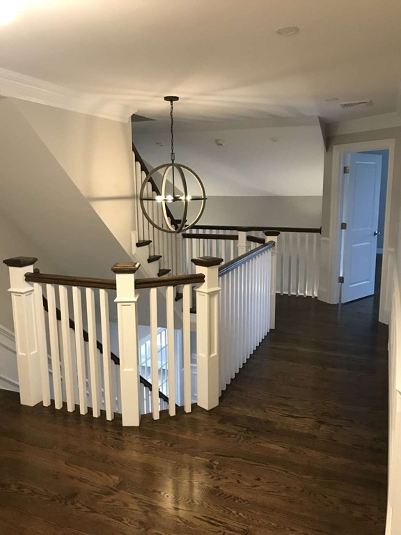 71 Pilgrim Road Needham, MA 02492 - Photo 12 of 30
