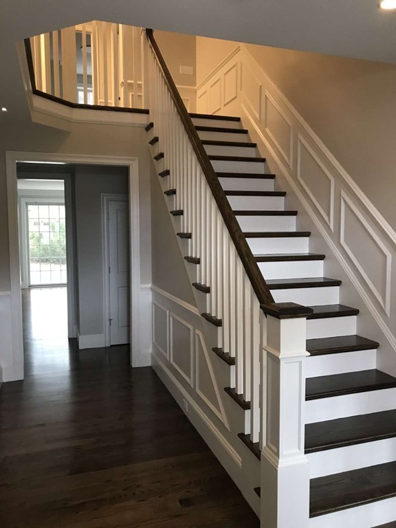 71 Pilgrim Road Needham, MA 02492 - Photo 16 of 30