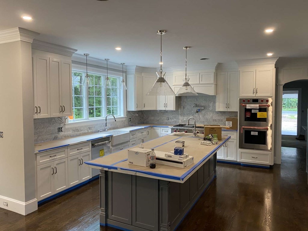 71 Pilgrim Road Needham, MA 02492 - Photo 8 of 30