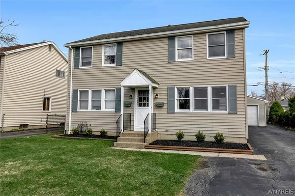 $250,000 | 45 Patricia Lane, Cheektowaga, NY 14227