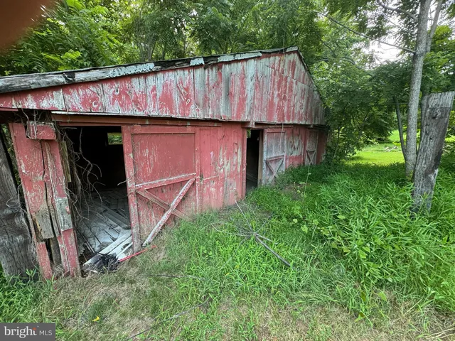 $995,000 | 1573 Garrisonville Road, Stafford, VA 22556