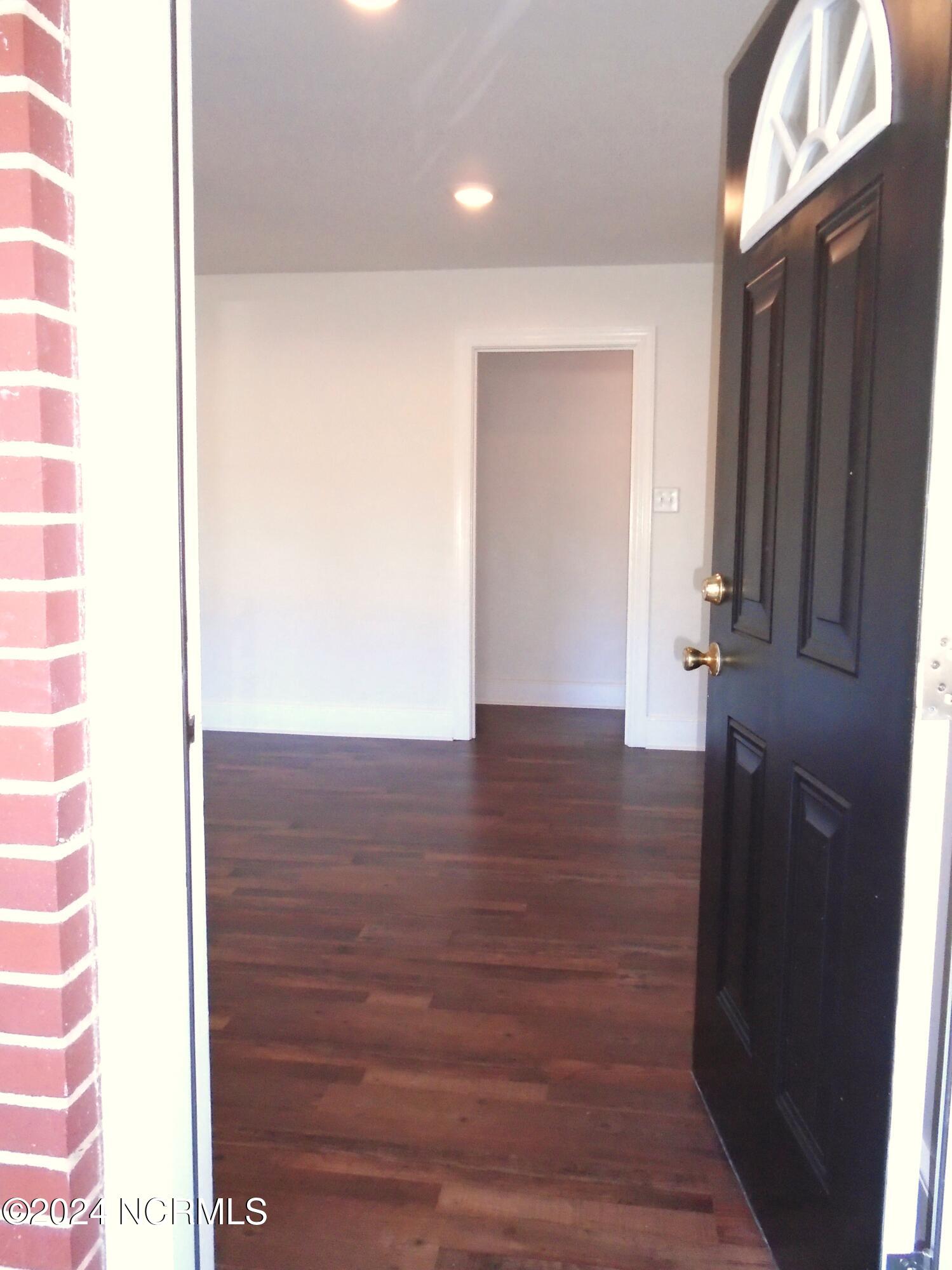 2825 Winstead Road Rocky Mount, NC 27804 - Photo 14 of 42 Living Room