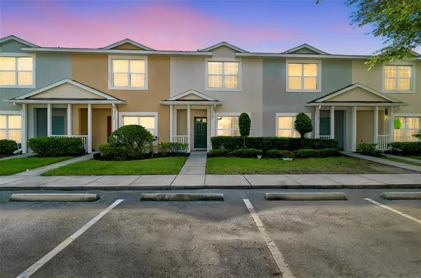 $2,200 | 3566 High Hampton Circle, Tampa, FL 33610